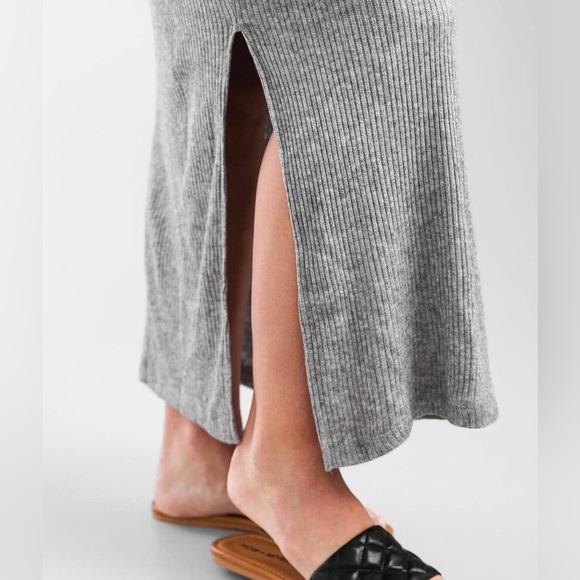 Double Zero Midi Ribbed Dress - Picture 4 of 11